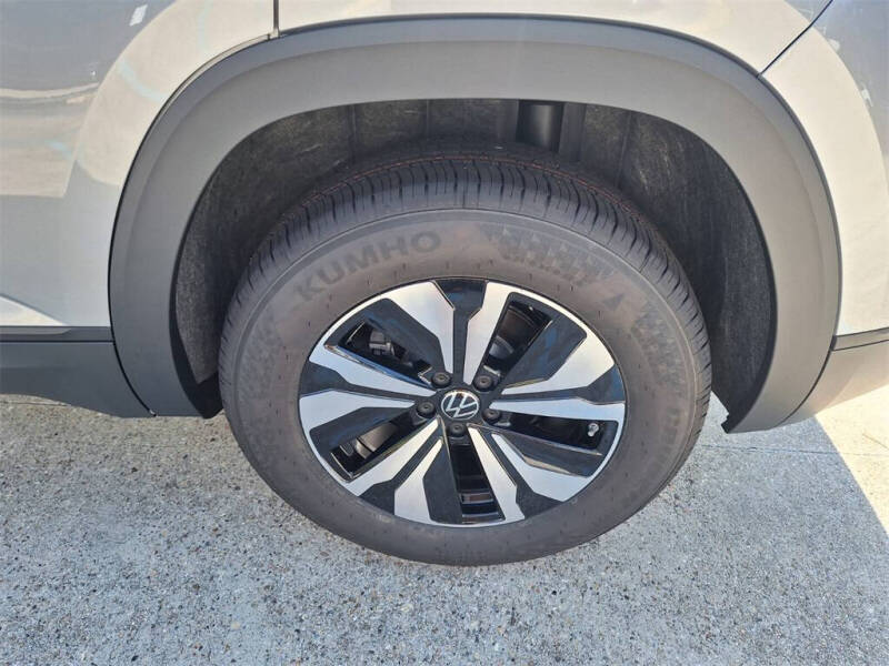 2026 Volkswagen Atlas Cross Sport SE