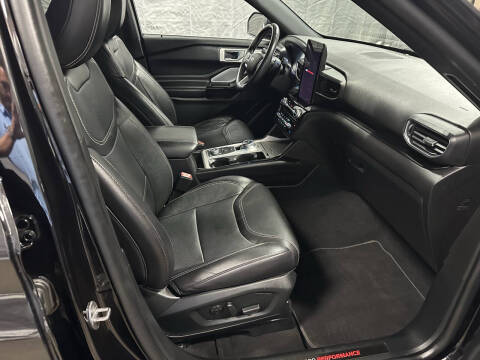 2021 Ford Explorer ST