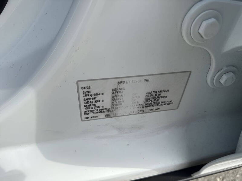 2023 Tesla Model Y Long Range
