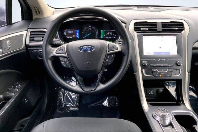2020 Ford Fusion Hybrid SE