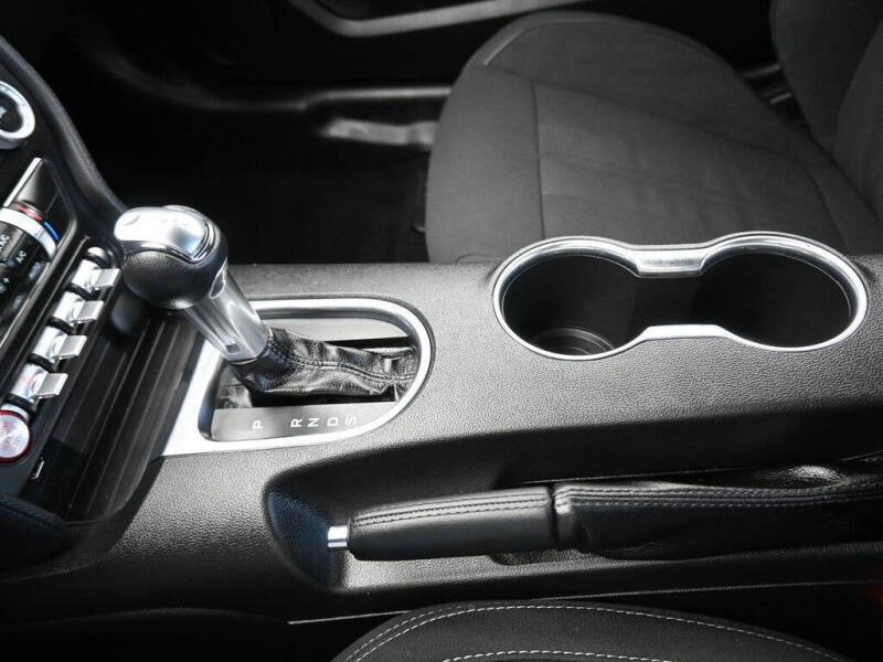 2020 Ford Mustang EcoBoost