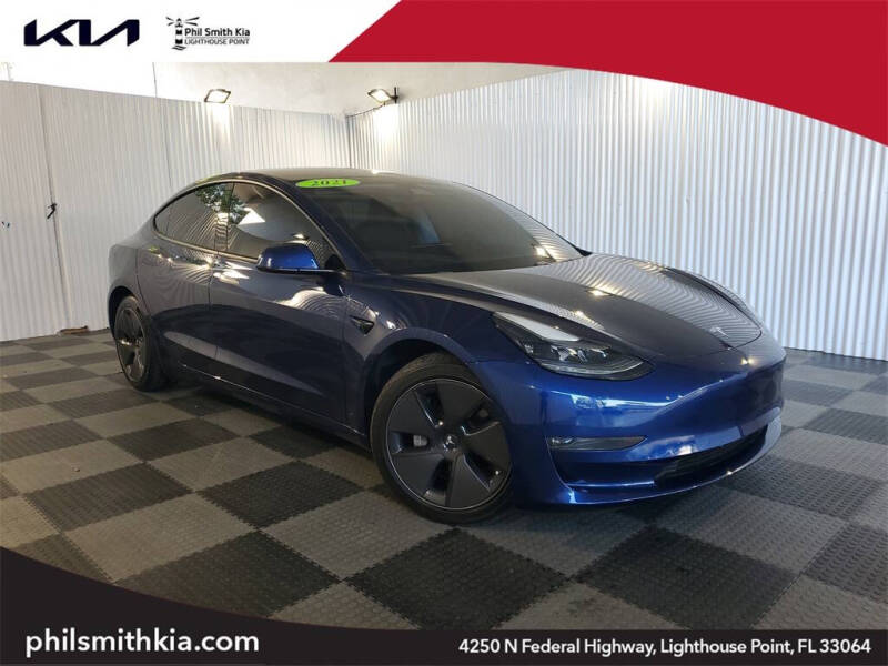 2021 Tesla Model 3 Base's photo