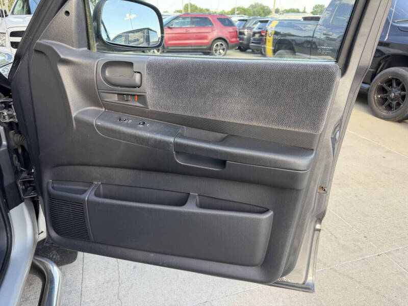 2004 Dodge Dakota SLT