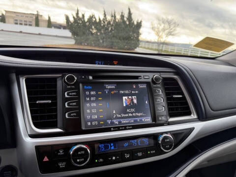 2017 Toyota Highlander XLE