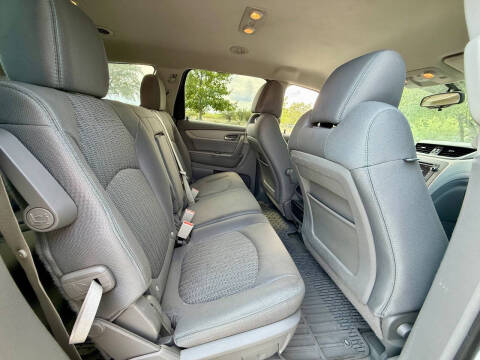 2017 Chevrolet Traverse LS