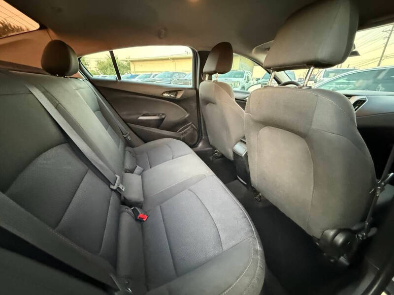 2017 Chevrolet Cruze LS Auto