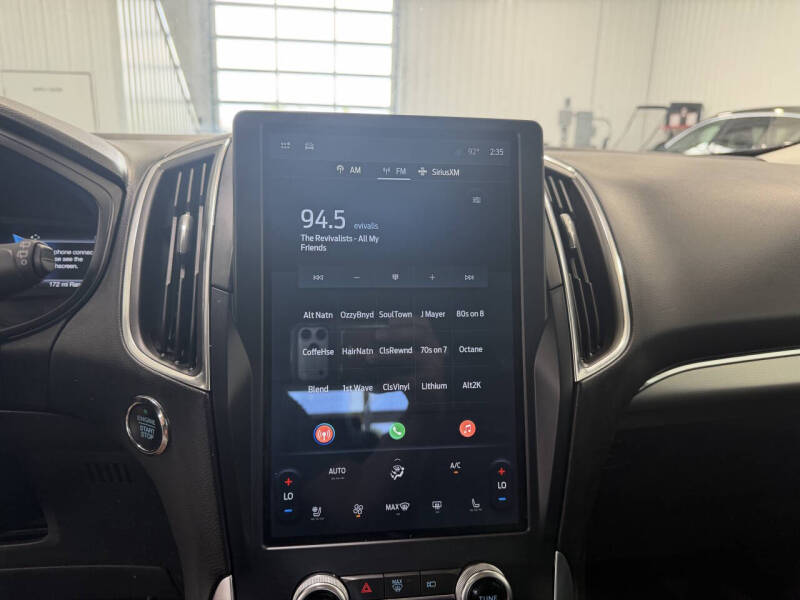 2023 Ford Edge Titanium