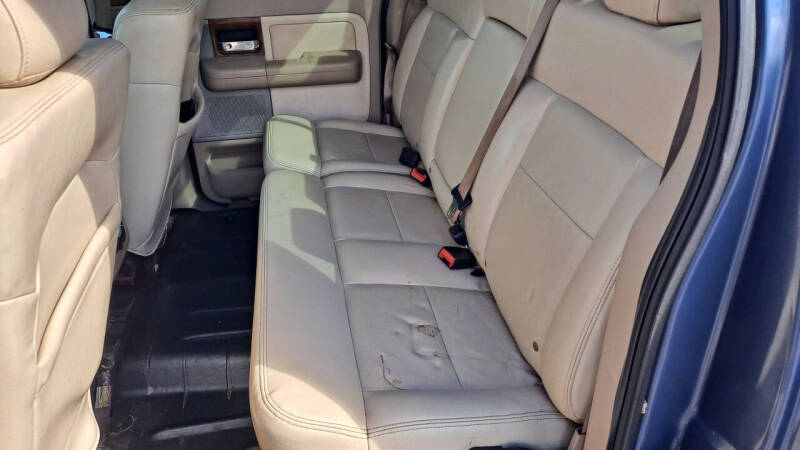 2004 Ford F-150 Lariat