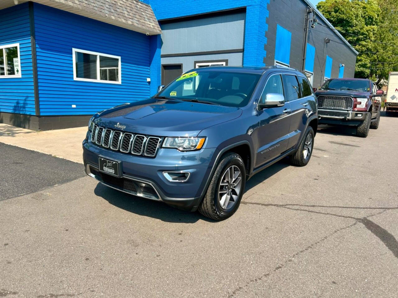 2021 Jeep Grand Cherokee for sale at Jon's Auto in Marquette, MI