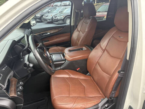2015 Cadillac Escalade Luxury