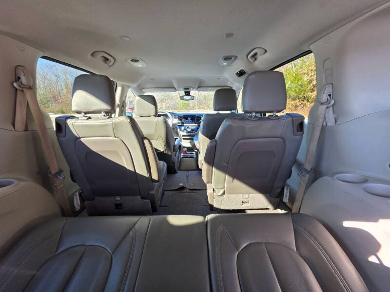 2017 Chrysler Pacifica Touring