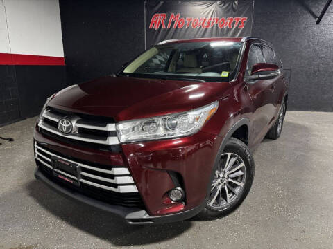 2017 Toyota Highlander SE