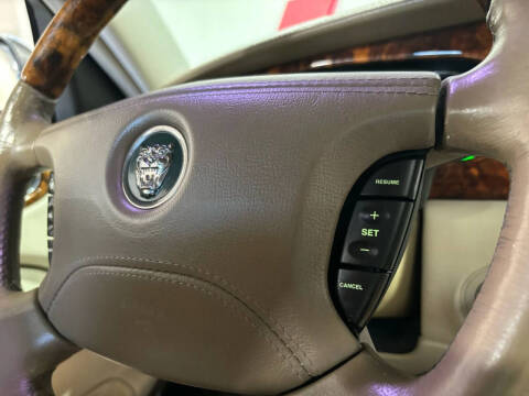 2004 Jaguar XJ-Series Vanden Plas