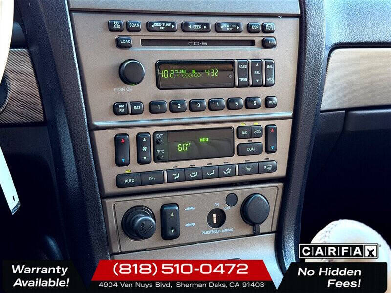 2005 Ford Thunderbird Deluxe