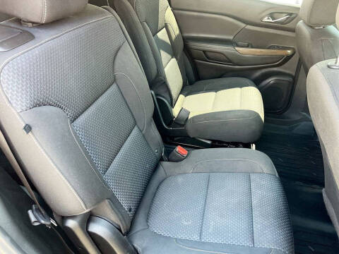 2022 GMC Acadia SLE
