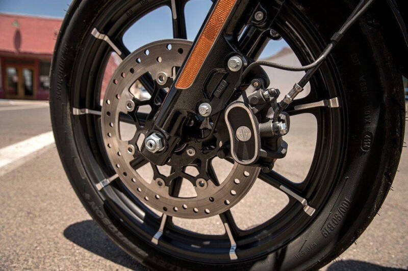 2017 Harley-Davidson Iron 883