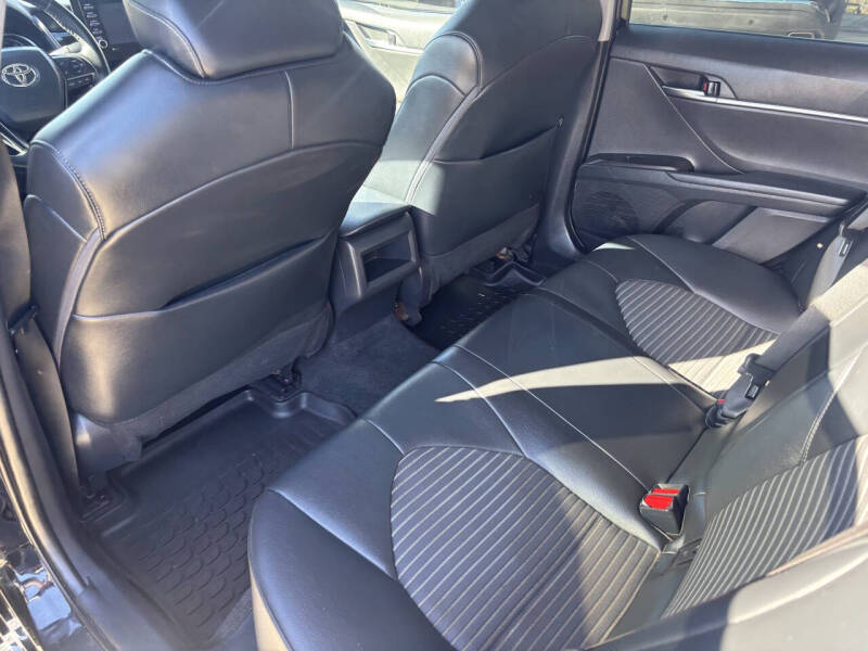 2022 Toyota Camry SE