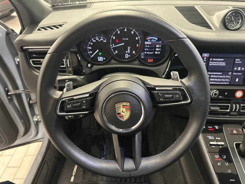2025 Porsche Macan