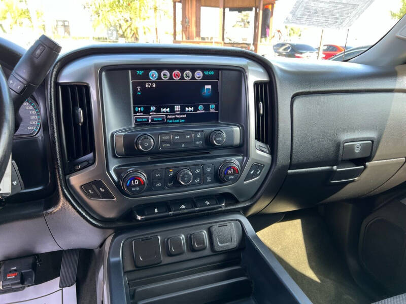 2016 Chevrolet Silverado 1500 LT photo 13