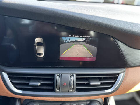 2018 Alfa Romeo Giulia Sport