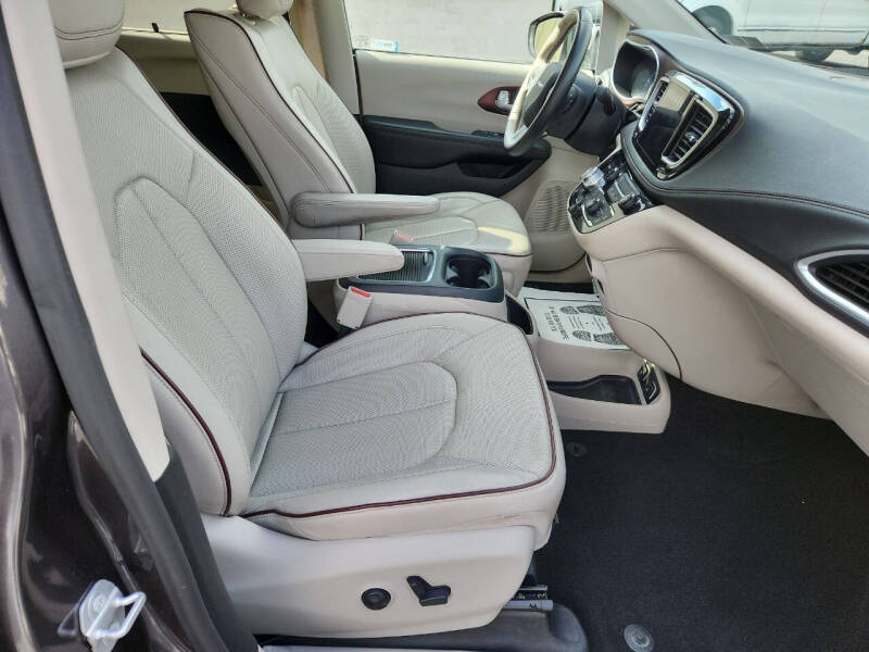 2017 Chrysler Pacifica Limited
