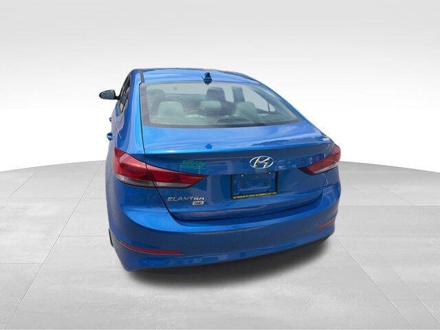 2017 Hyundai Elantra