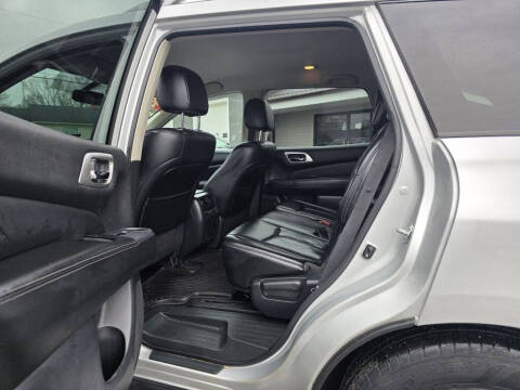 2017 Nissan Pathfinder S