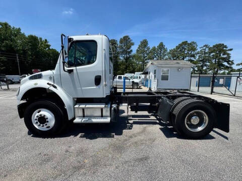2015 Freightliner M2 106