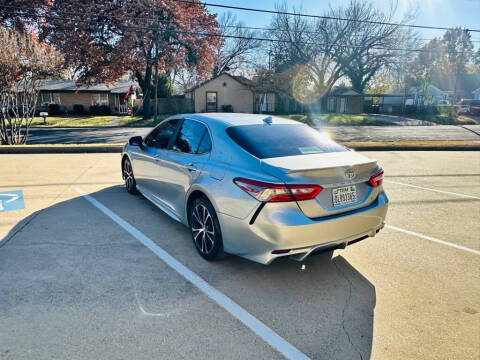 2019 Toyota Camry SE