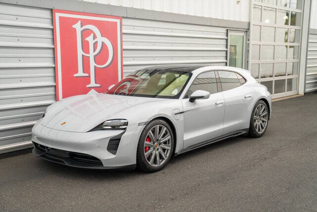 2023 Porsche Taycan 43