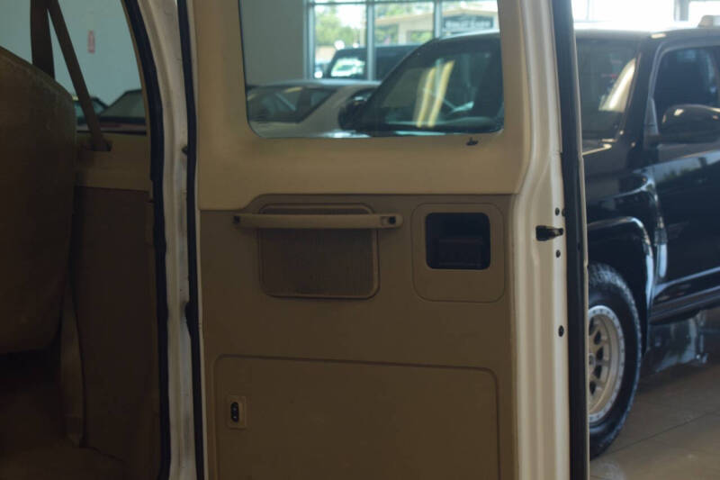 2014 Ford E-Series E-350 SD XLT
