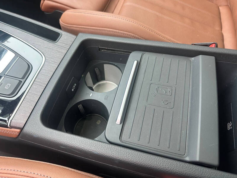 2021 Audi Q5 quattro Prestige 45 TFSI