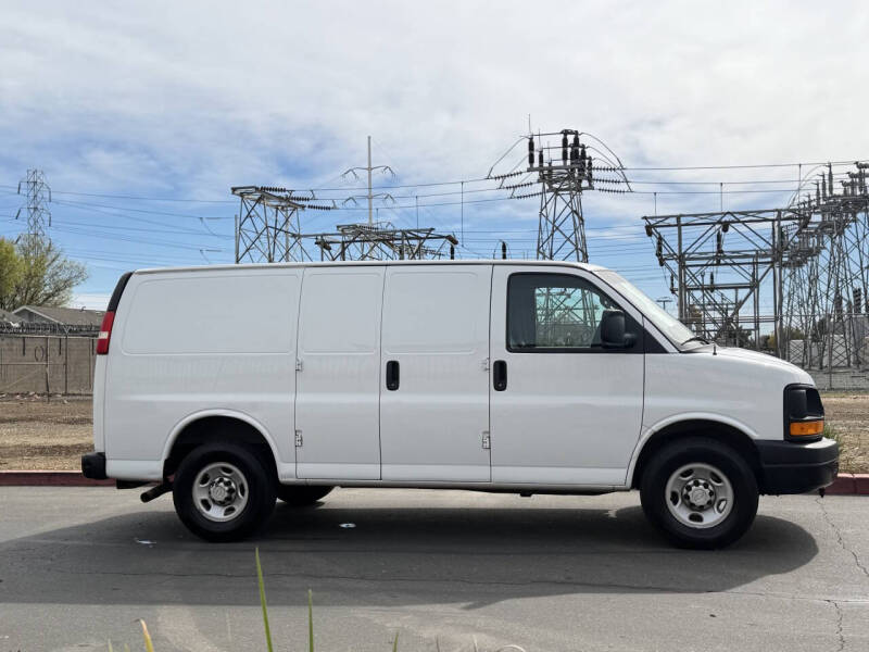2016 Chevrolet Express 2500