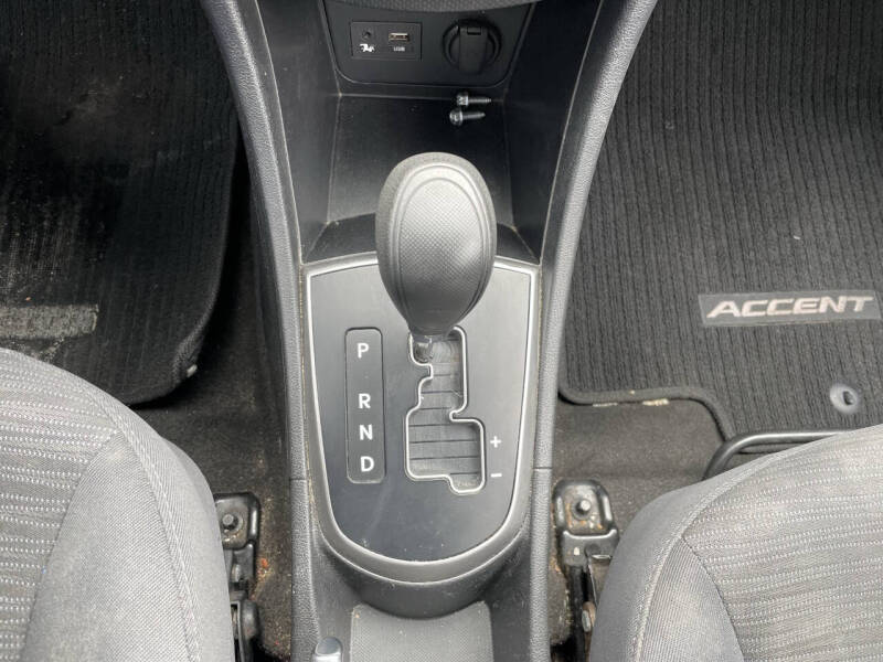 2015 Hyundai Accent GS