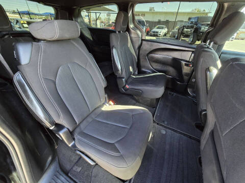 2020 Chrysler Pacifica Touring