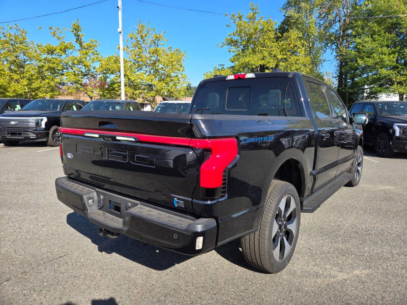 2025 Ford F-150 Lightning Platinum