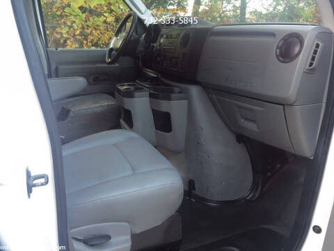 2011 Ford E-Series E-250