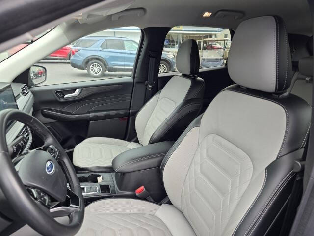 2024 Ford Escape Platinum