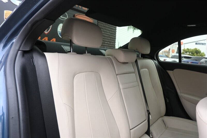 2020 Mercedes-Benz A-Class A 220