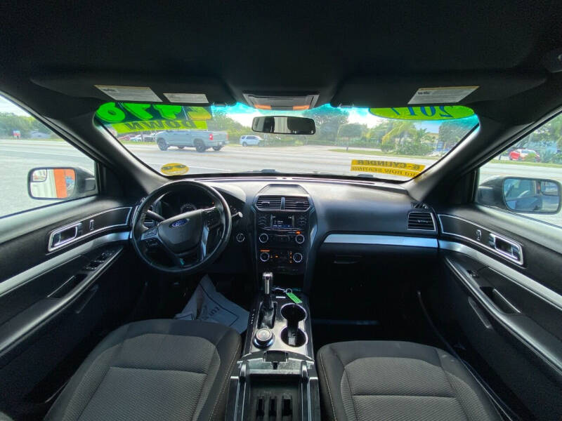 2017 Ford Explorer XLT