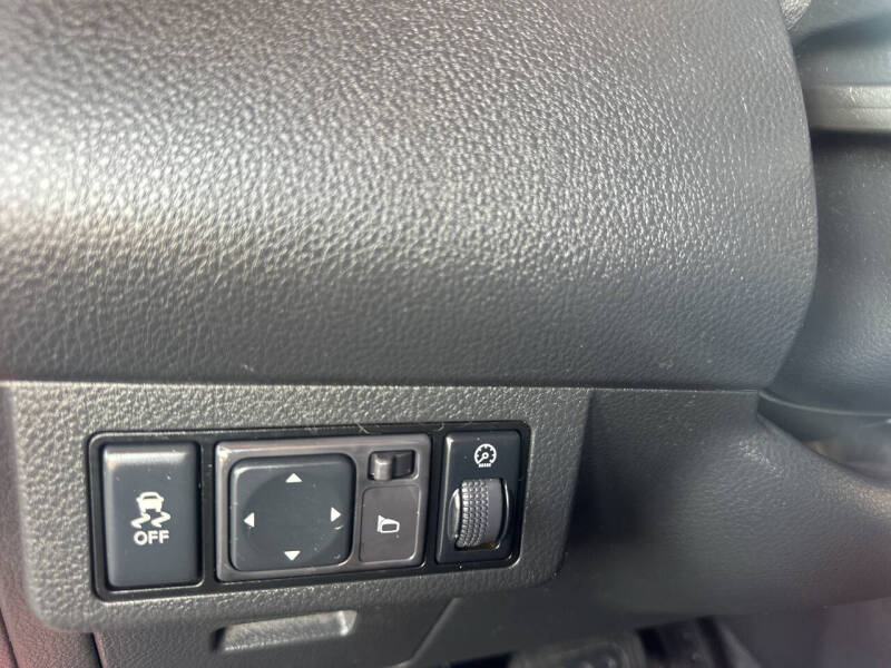 2012 Nissan Versa 1.8 S