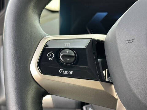 2025 BMW iX xDrive50