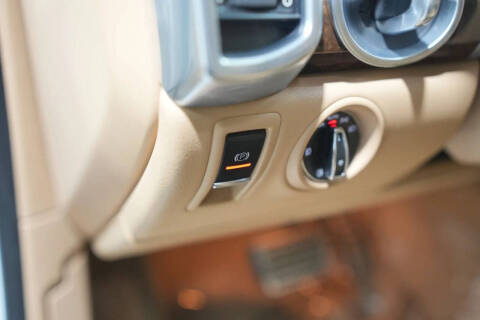 2014 Porsche Cayenne S Hybrid