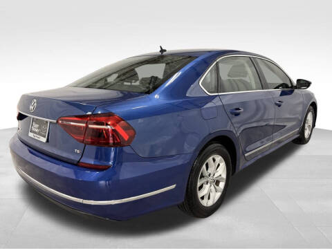 2017 Volkswagen Passat 1.8T S