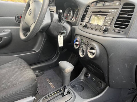 2009 Hyundai Accent GS