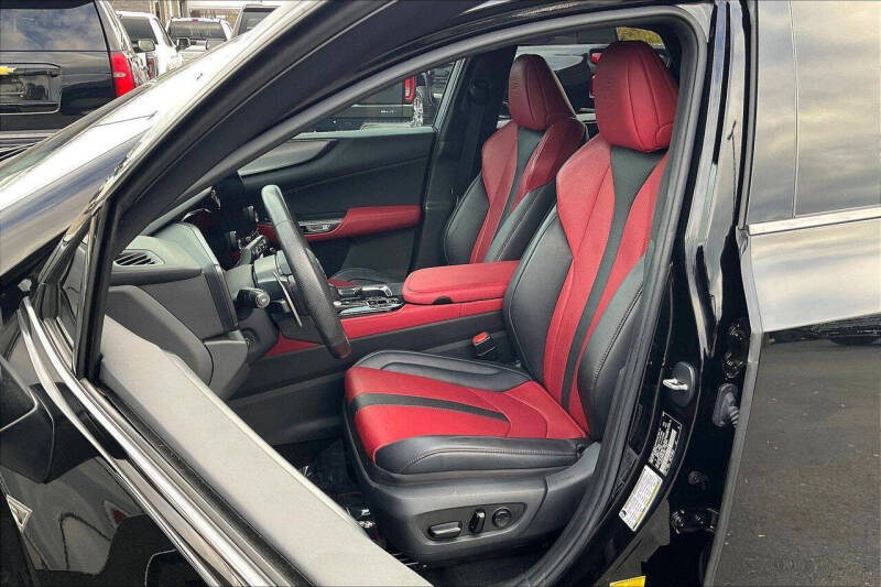 2022 Lexus NX 350 F SPORT Handling