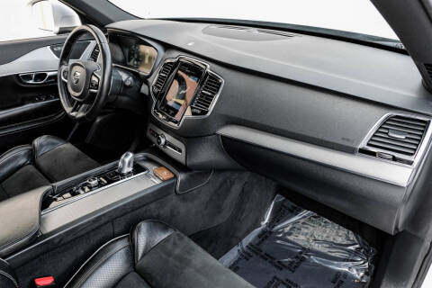 2016 Volvo XC90 T8 eAWD R-Design