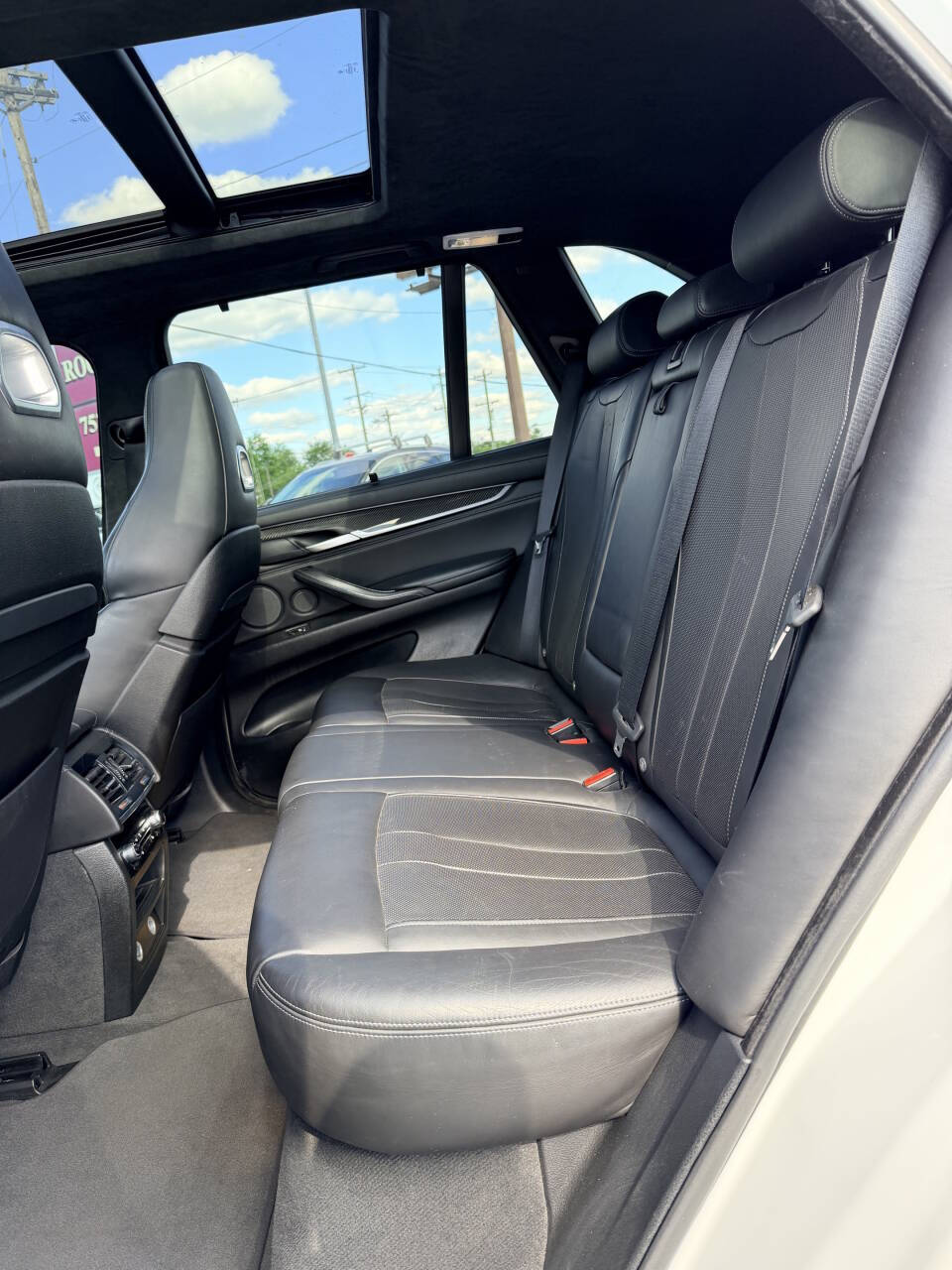 White 2016 BMW X5 M Base AWD 4dr SUV 30