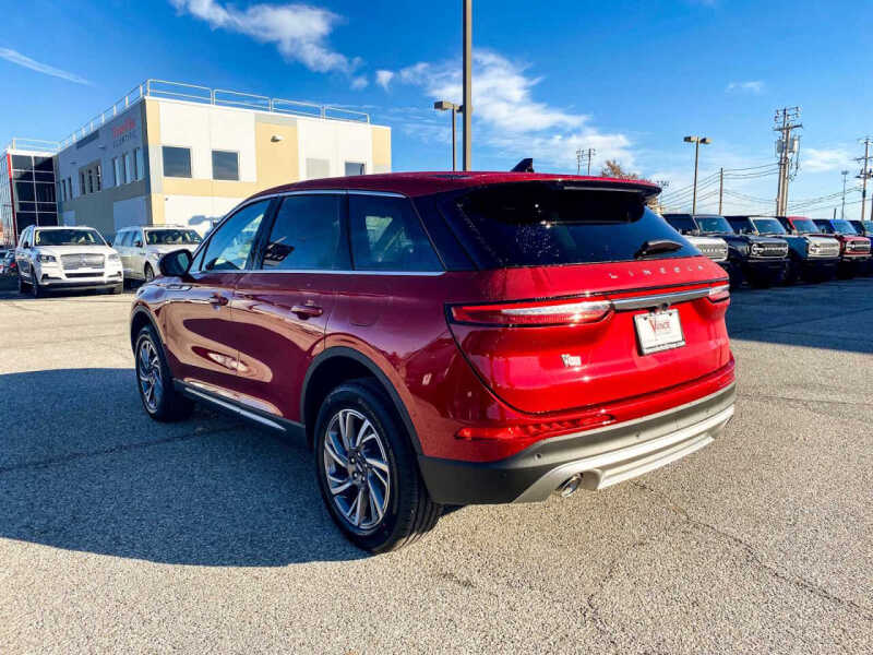 2025 Lincoln Corsair Premiere