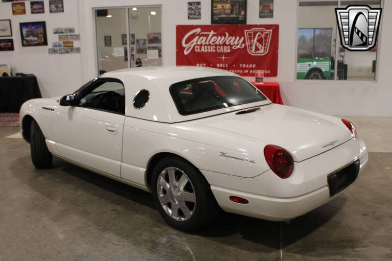 2002 Ford Thunderbird Deluxe